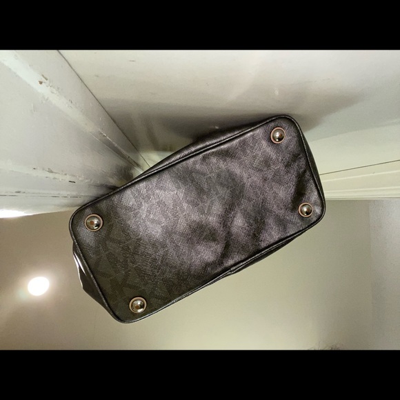 Silver Michael Kors Shoulder Purse - Picture 3 of 7